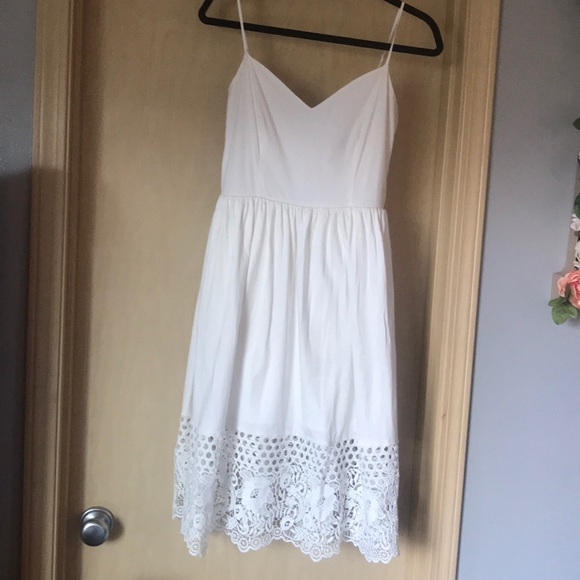 French connection lace mid length dress w/pockets - Picture 3 of 7